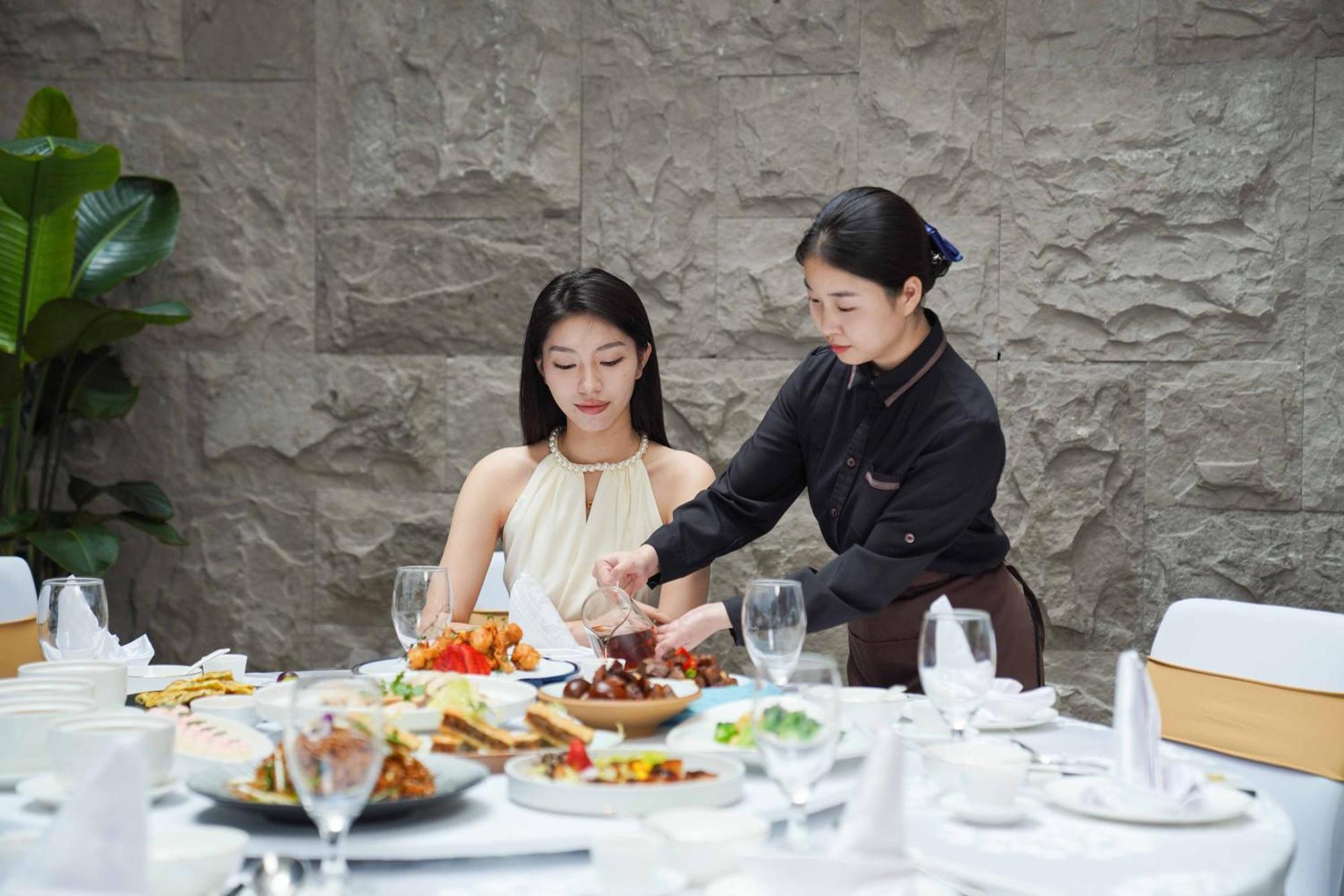 Imperial Traders Elong Hotel Kuangcsou Kültér fotó